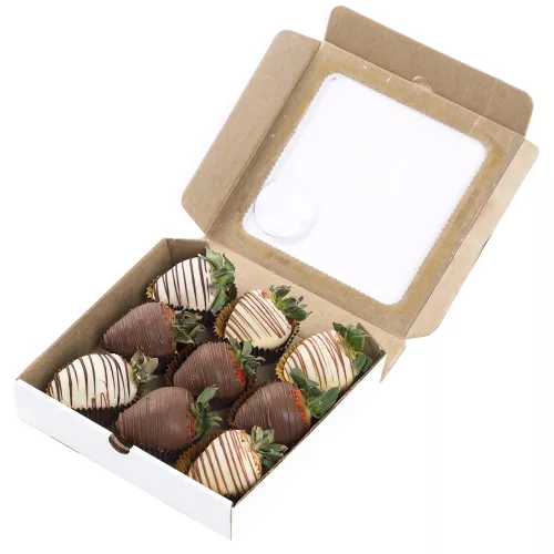 Букет из 35 белых роз 70 см - коробка с клубникой в шоколаде в подарок!