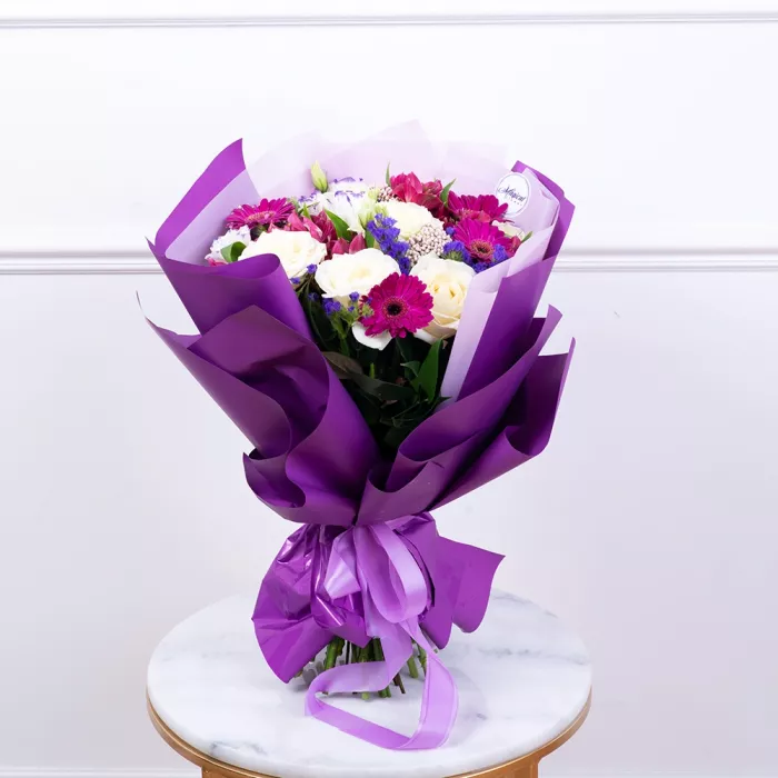 Букет из роз с герберами