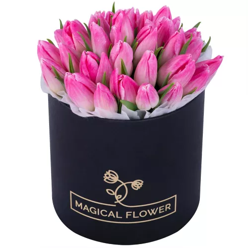 35 розовых тюльпан в черной шляпной коробке