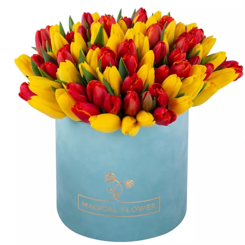 Букет из 101 разноцветного тюльпана в шляпной коробке