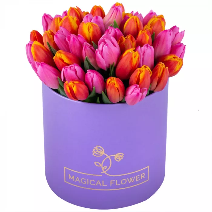 Букет микс из 51 тюльпана в фиолетовой шляпной коробке