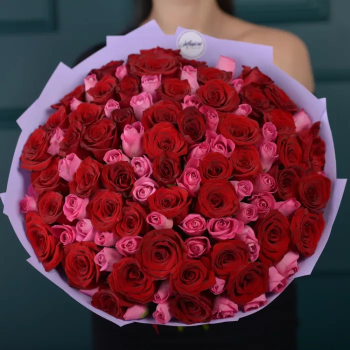 101 роза букет разноцветный Ягодный микс