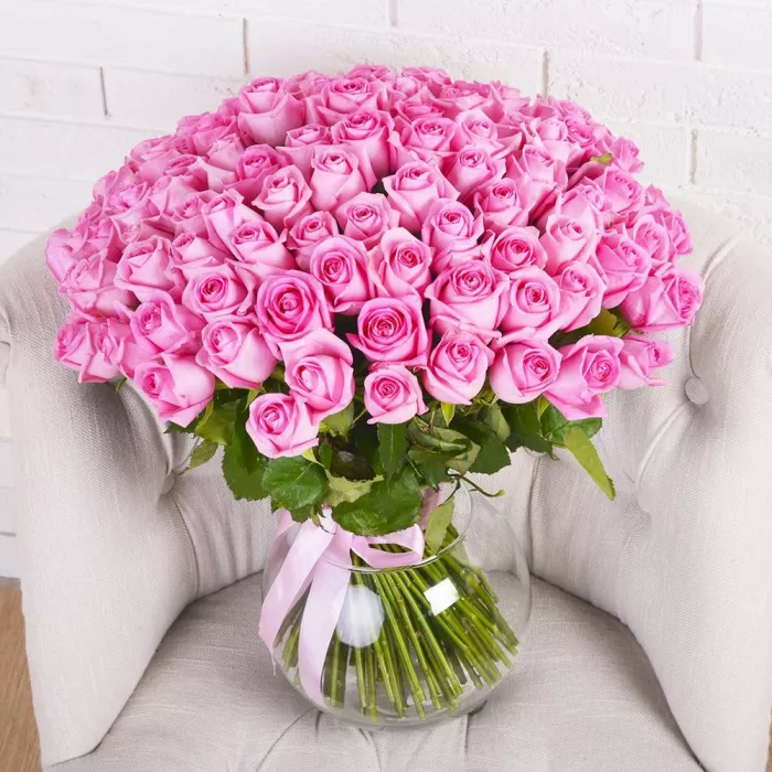 Букет из 101 розовой розы