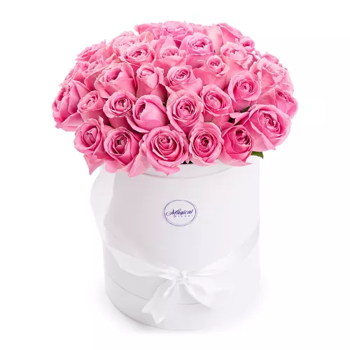 35 розовых роз 40 см в шляпной коробке