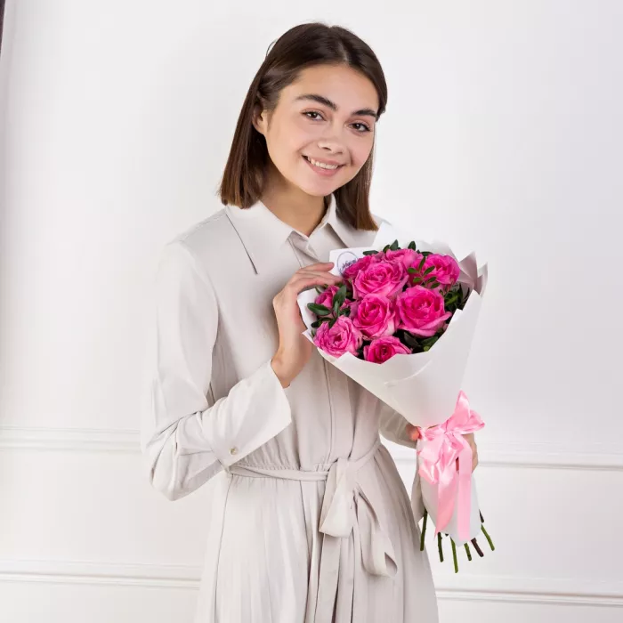 Букет из 9 розовых роз 50 см
