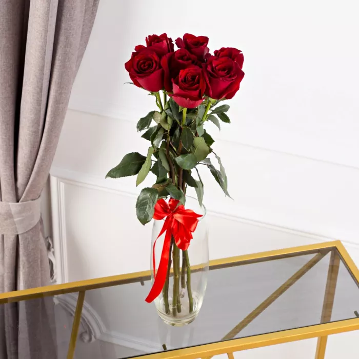 Букет из 7 красных роз 60 см