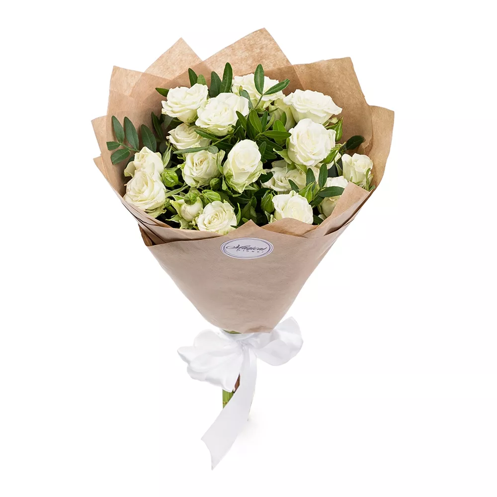 Букет из 5 белых кустовых роз - купить в Москве по цене 2690 р - Magic  Flower
