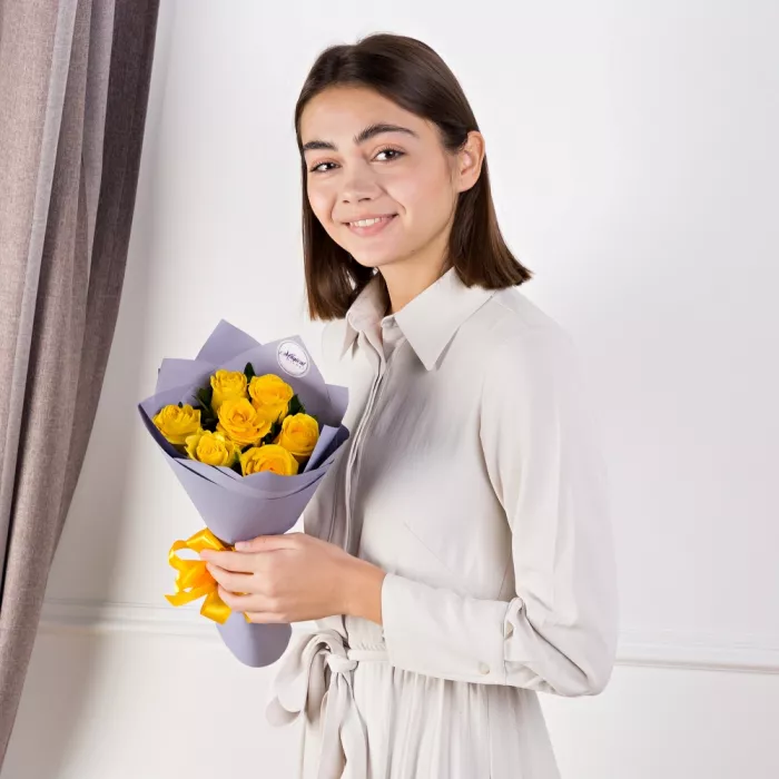 Букет из 7 желтых роз