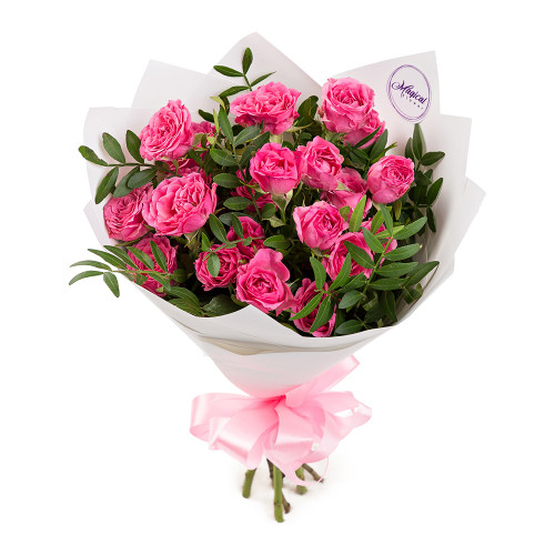 Маленький букет из 5 розовых кустовых роз с фисташкой
