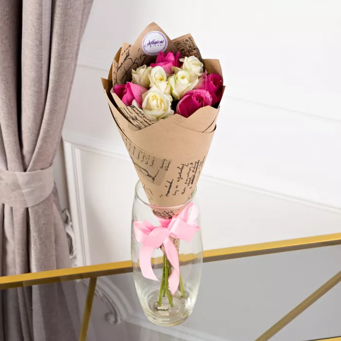 Букет из 9 разноцветных роз 50 см