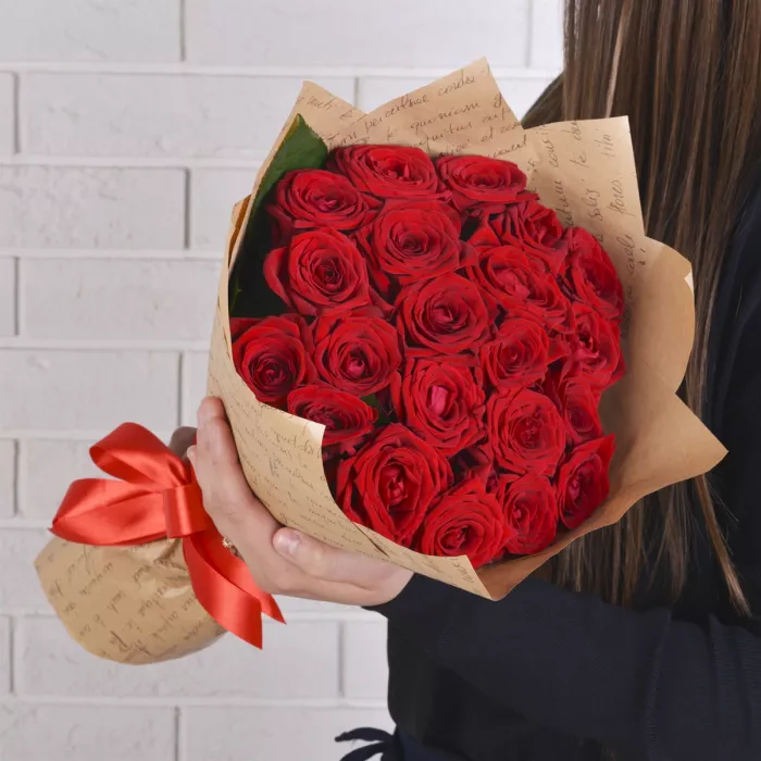 21 красная роза Premium 40 см