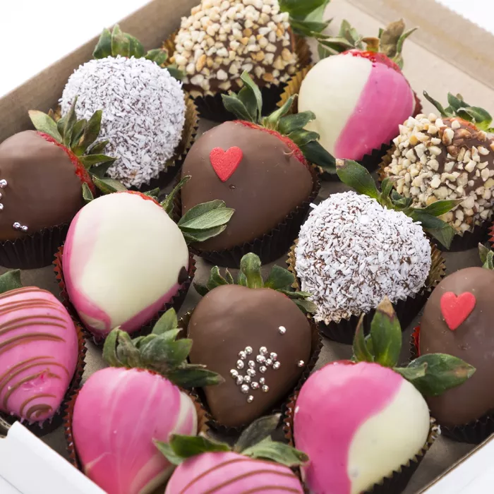 Клубничная коробка 16шт