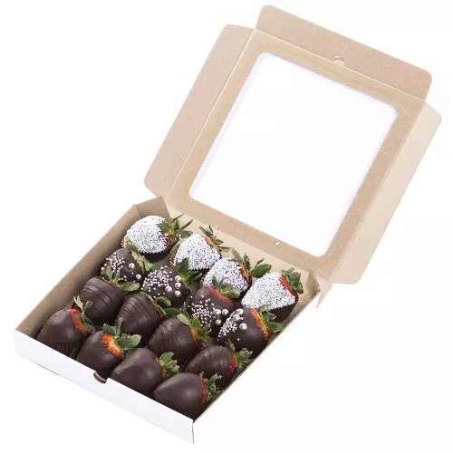 Коробка клубники в шоколаде 16шт