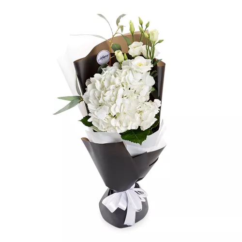 1 белая гортензия