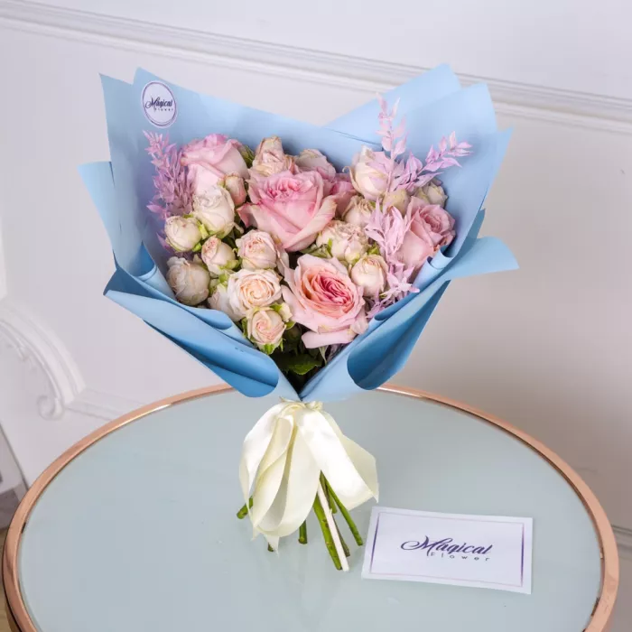 Букет с розой Охара и рускусом