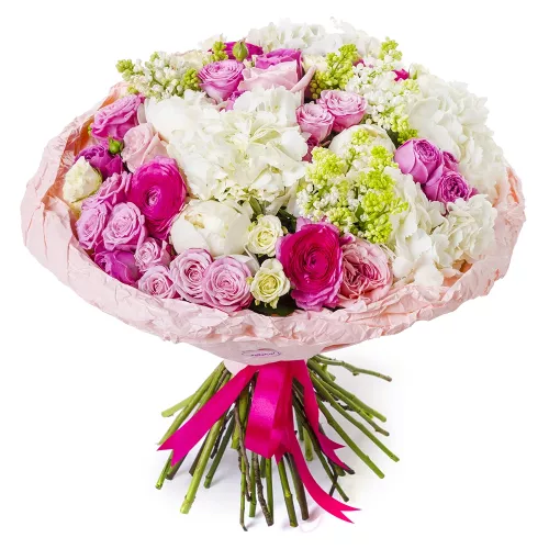 Цветы с сиренью и ранункулюсами