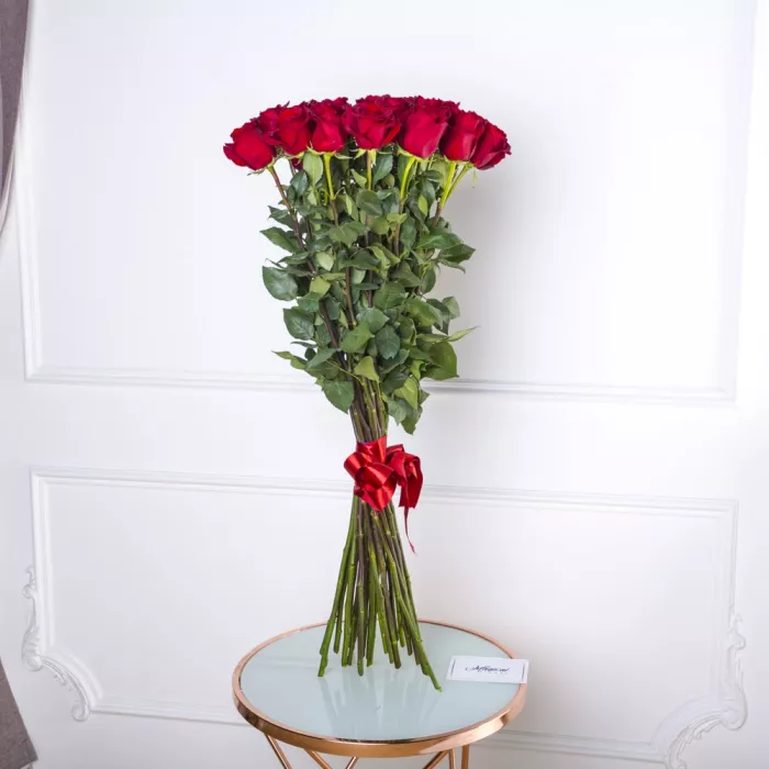 Букет из 25 роз Эквадор 100 см