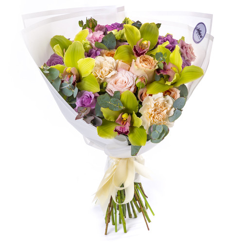 Букет на День матери из орхидей, роз и эустомы
