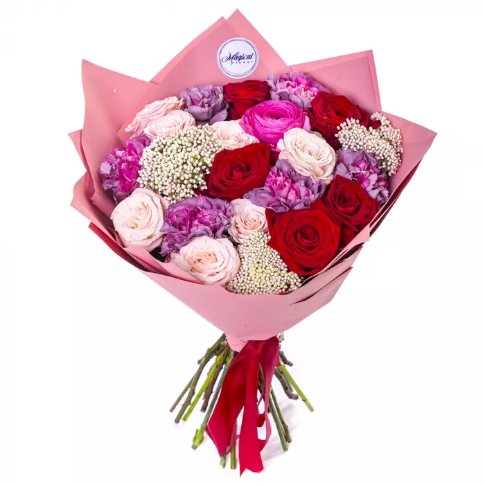 Букет из роз, диантуса и озотамнуса