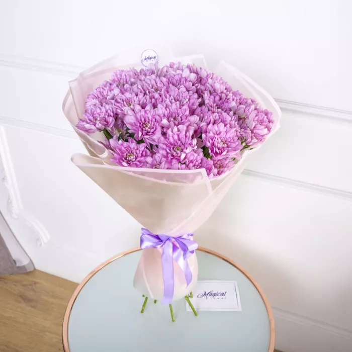 Букет из 7 сиреневых хризантем