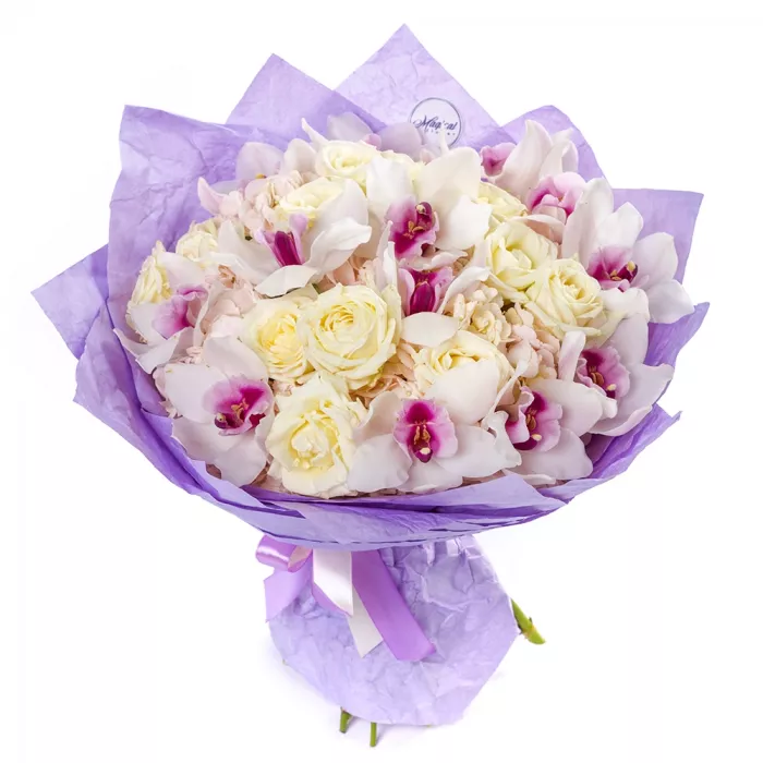 Букет из роз и орхидей