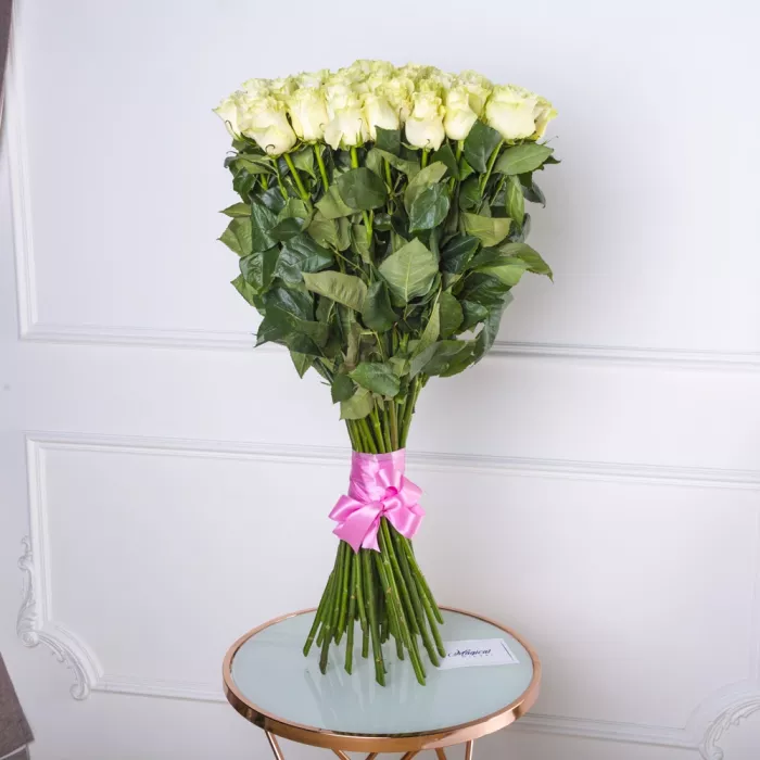 Букет из 51 белой розы Эквадор 100 см