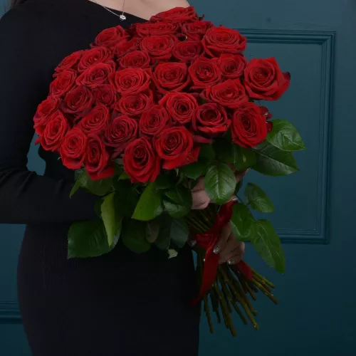 Букет из 35 красных роз Premium 60 см