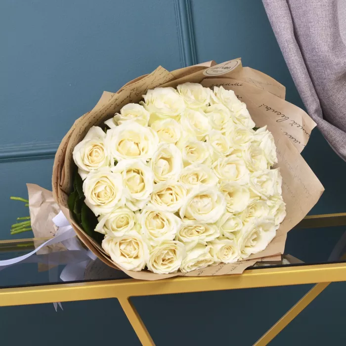 Букет из 35 белых роз Premium 40 см