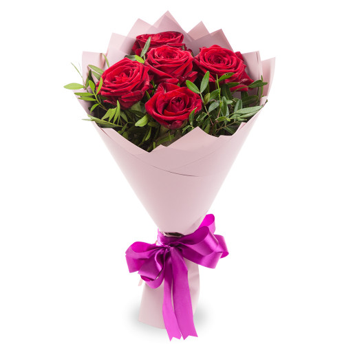Красный букет цветов из 5 роз 50 см