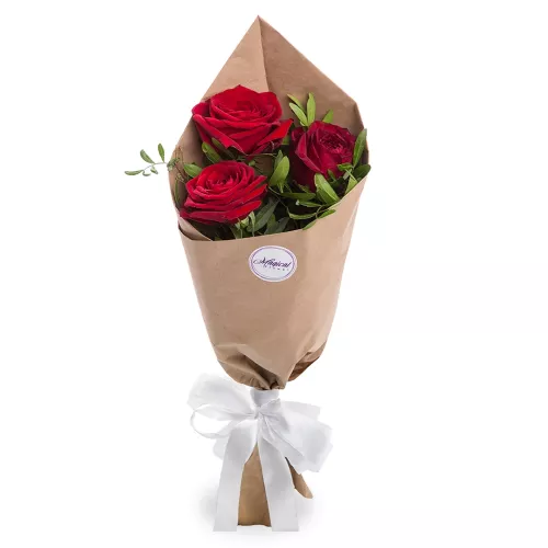 Букет из 3 красных роз 50 см