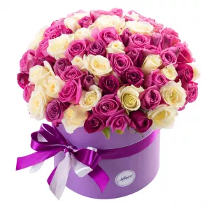 101 разноцветная роза в шляпной коробке