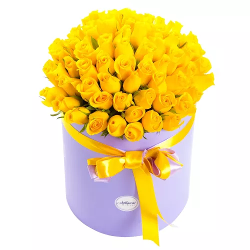 51 желтая роза в шляпной коробке