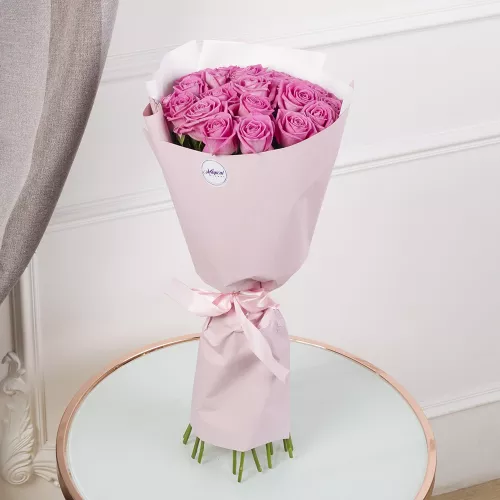 Дешевый букет из 21 розовой розы 60 см