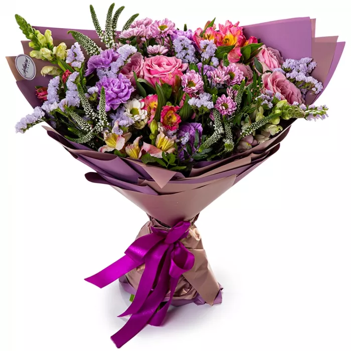 Букет из роз, сантини и альстромерии