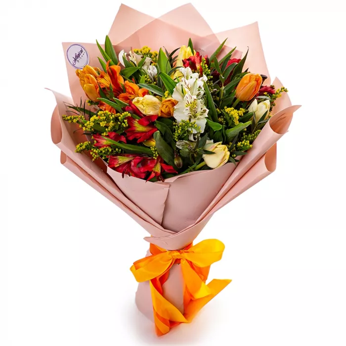 Букет с тюльпанами и альстромериями