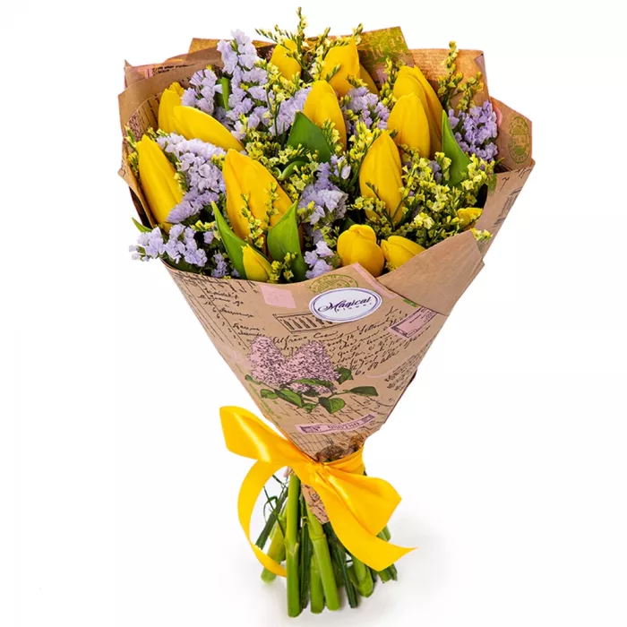 Букет с тюльпанами и лимониумом