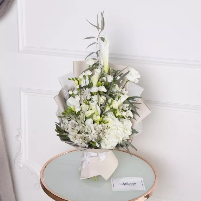 Букет из альстромерии, каллы и гортензии