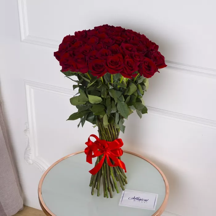 Букет из 51 красной розы Эквадор 70 см