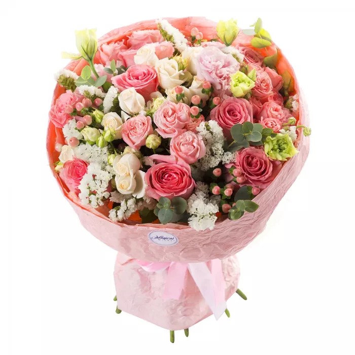 Букет из гиперикума, роз и эустом Букет из гиперикума, роз и эустом