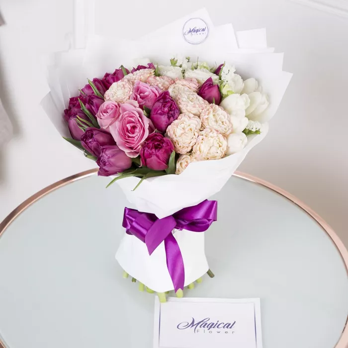 Букет из тюльпанов и роз