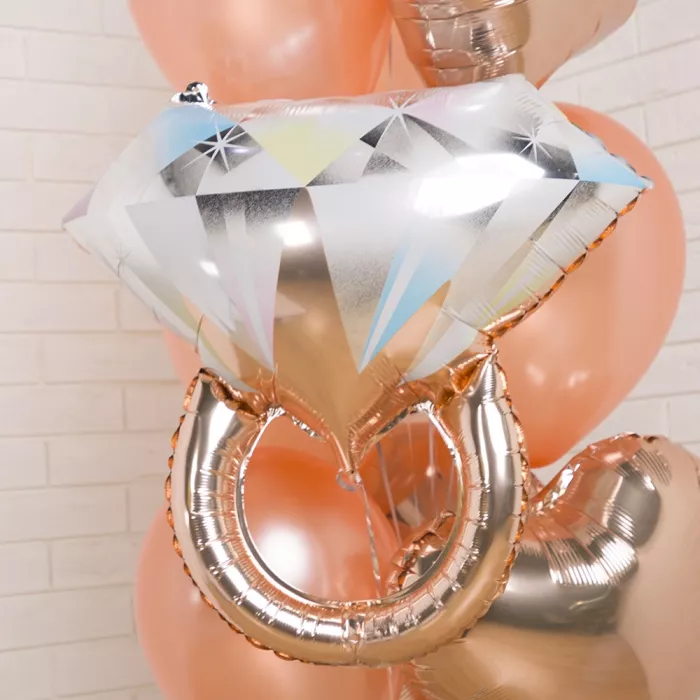 Фонтан шаров Предложение руки и сердца