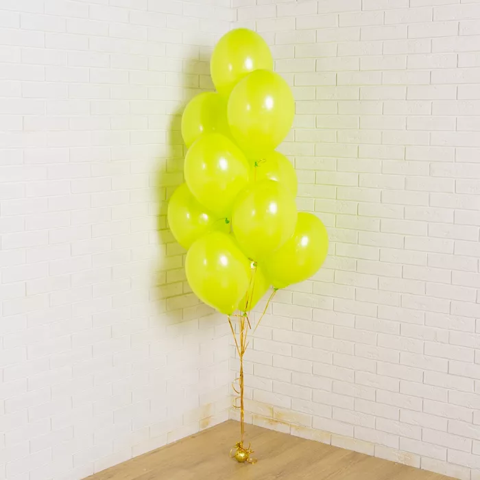 Букет из латексных шаров лайм