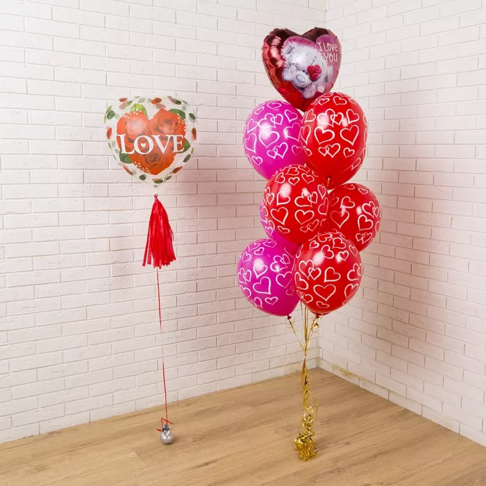 Композиция шаров Love