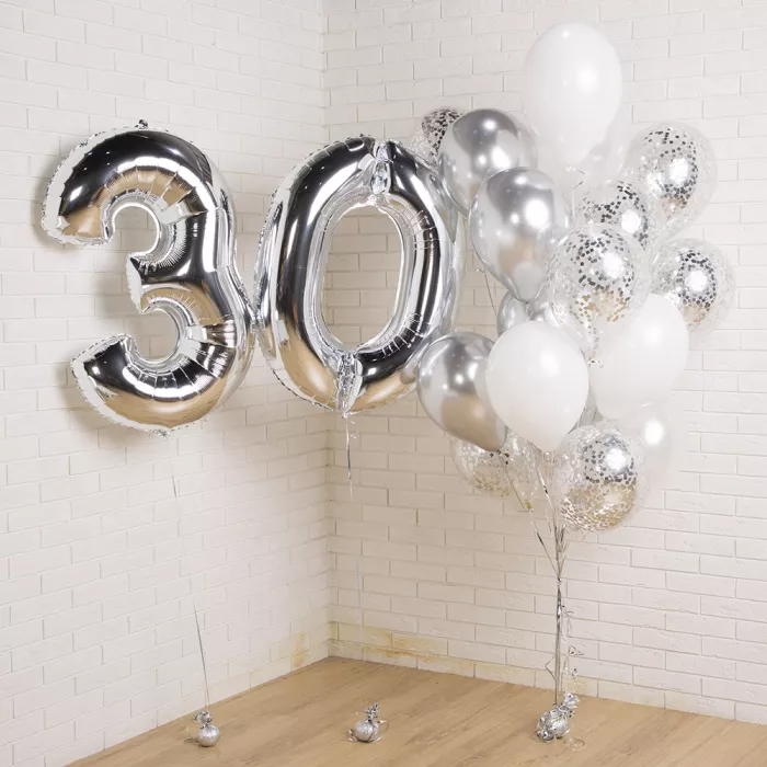 Композиция шаров серебро с цифрой