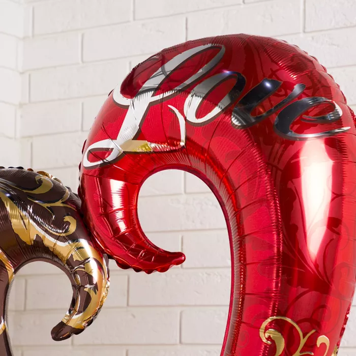 Фонтан шаров с сердцем Вензель