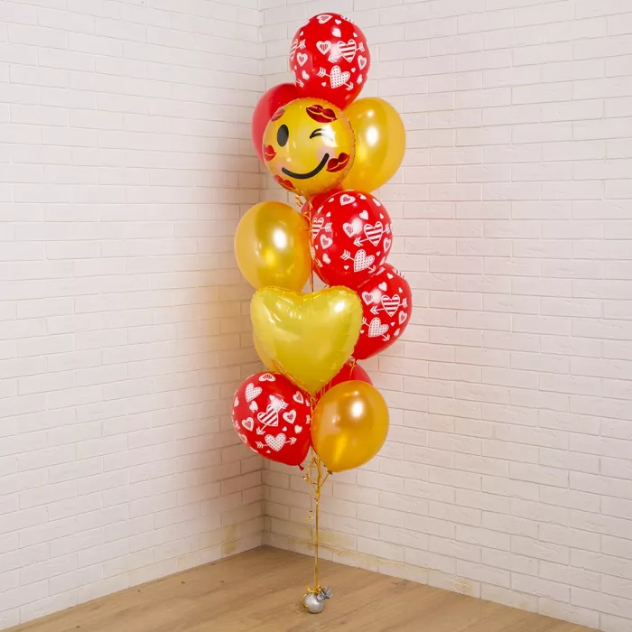 Фонтан шаров Смайл в поцелуях