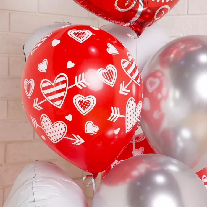 Фонтан шаров с фигурным сердцем