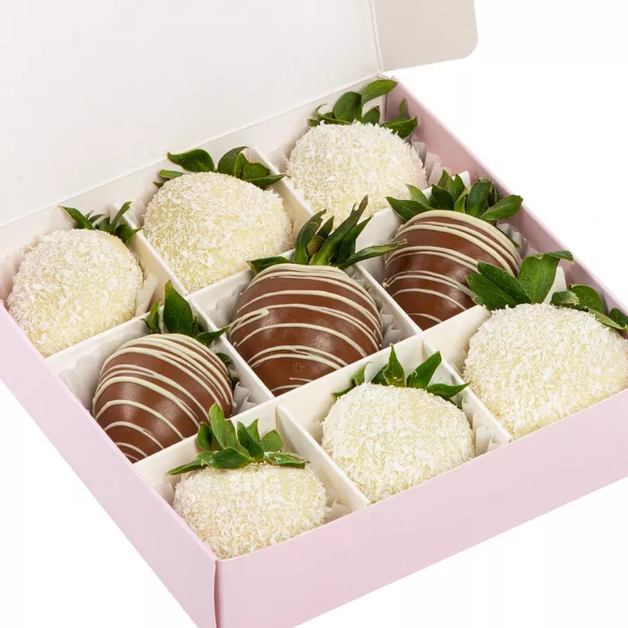 Набор из 9 клубник в шоколаде "Маме" Набор из 9 клубник в шоколаде "Маме"