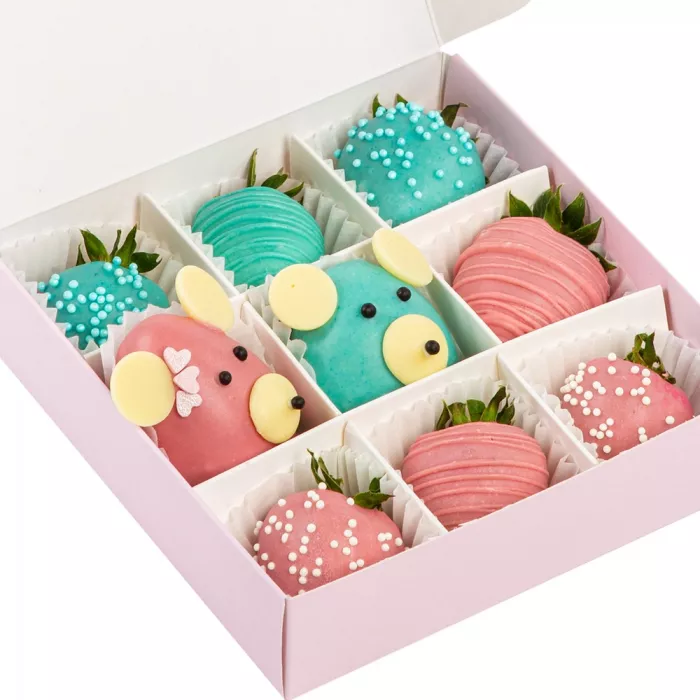 Набор из 9 клубник в шоколаде "Мишки Гамми"