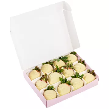 Набор из 12 клубник в шоколаде "Снежный рай"